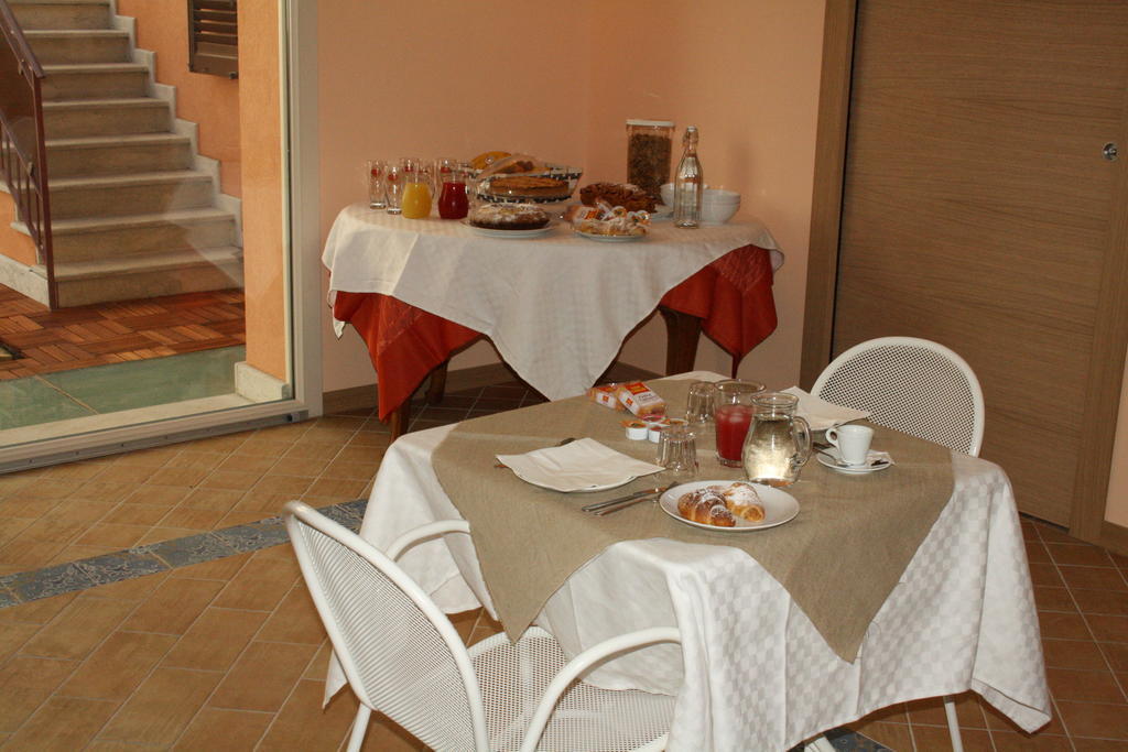 Il Principe B&B Ali Terme Bagian luar foto